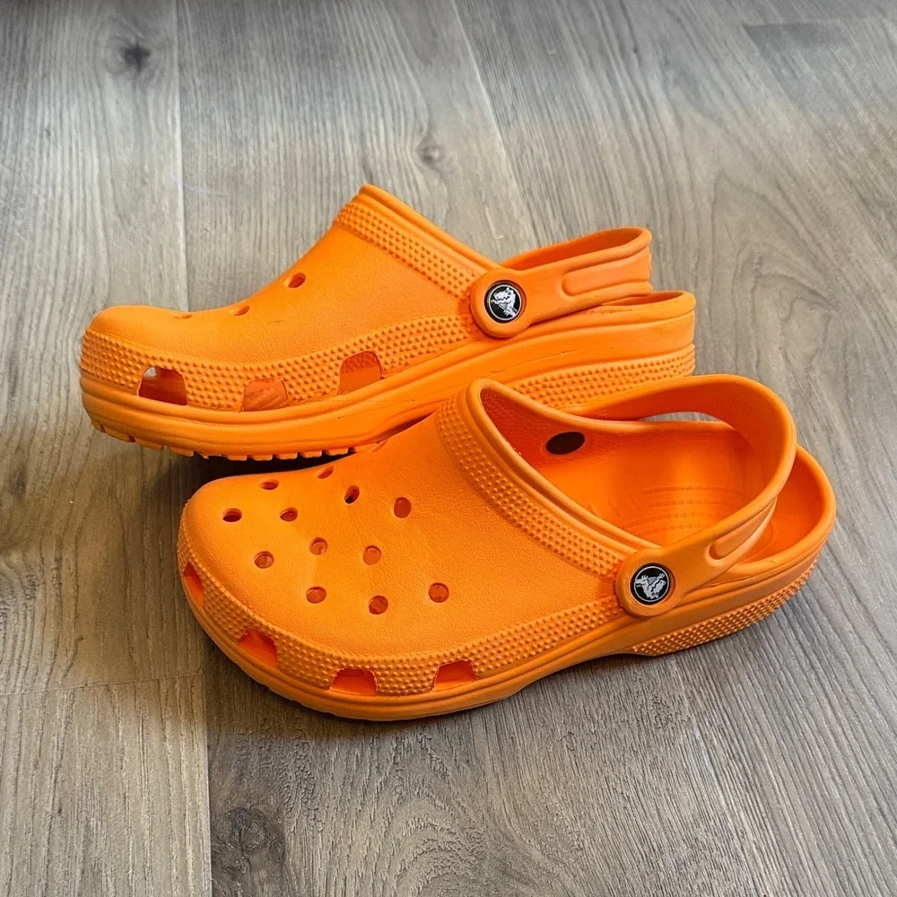 CROCS Kids Vibrant Orange Sandals - Picture 1 of 8